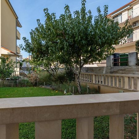 Apartment Duce 5973B 奥米什 外观 照片