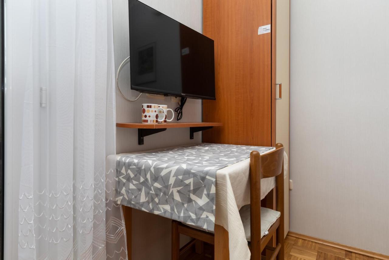 Apartment Duce 5973B 奥米什 外观 照片