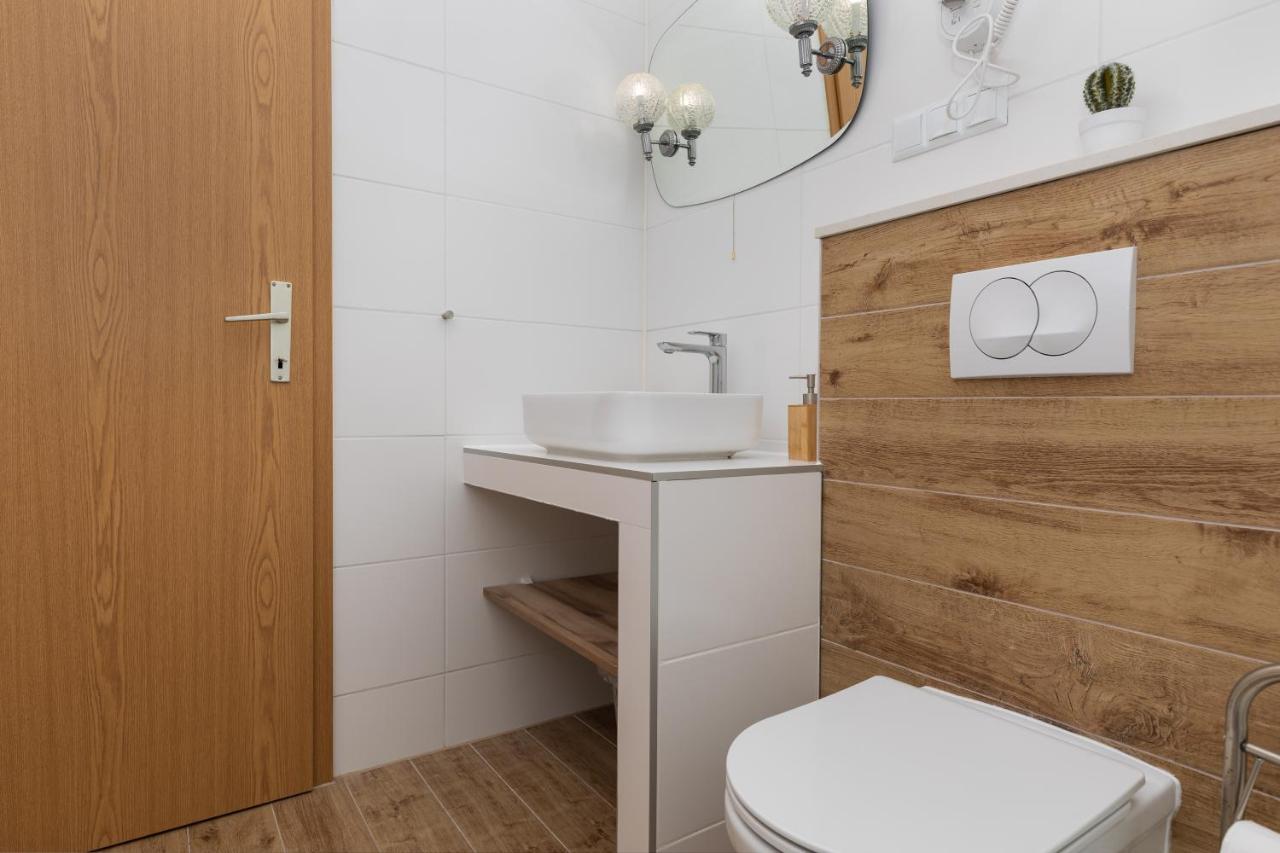 Apartment Duce 5973B 奥米什 外观 照片