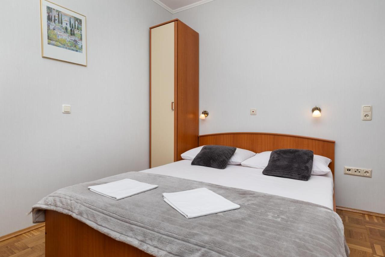 Apartment Duce 5973B 奥米什 外观 照片